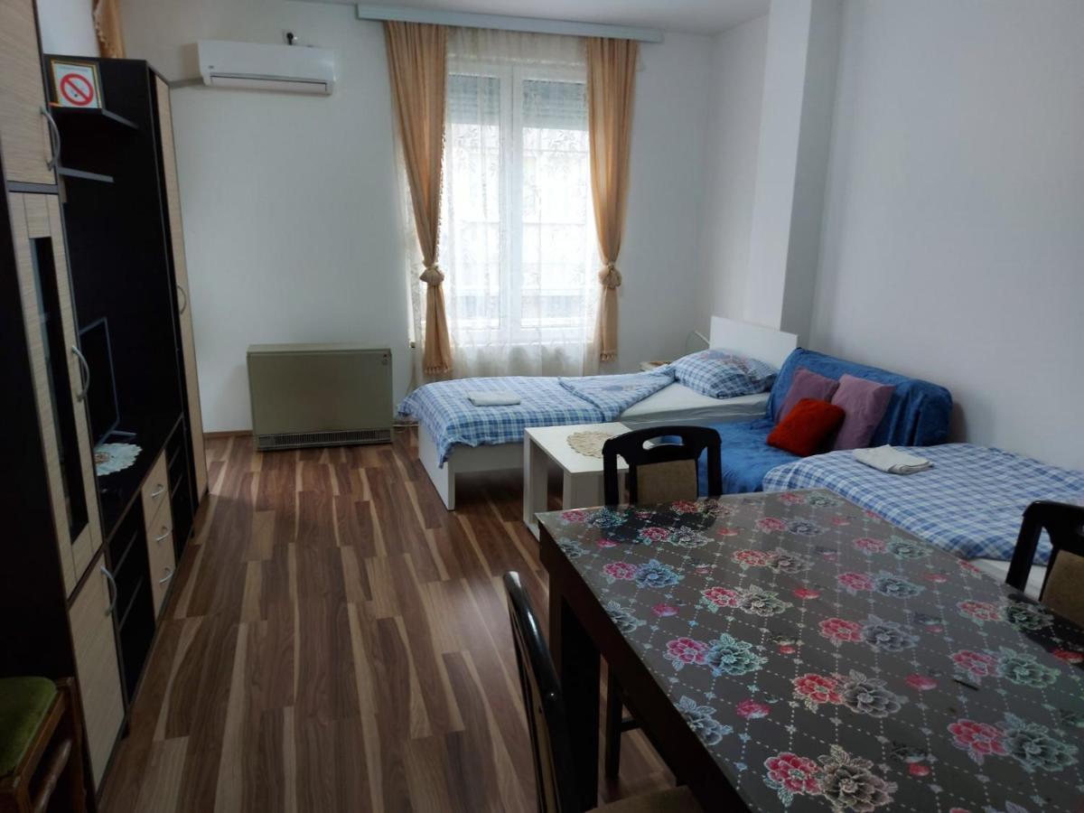 Adam' S Apartment 3 Kladovo Extérieur photo
